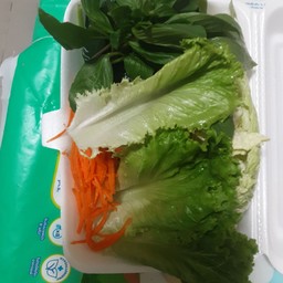 ชุดผักสดพร้อมน้ำจิ้ม