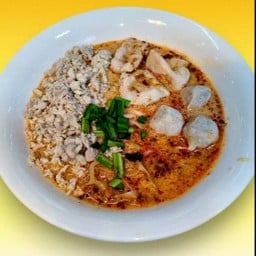 ก๋วยเตี๋วหมูต้มยำน้ำข้น