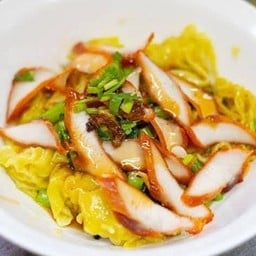 ชายสี่บะหมี่เกี๊ยว ข้่างปั้ม ปตท. ท่าสองคอน