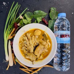 เซตชื่นใจ น้ำยากะทิพริกแกงใต้ + น้ำเปล่า