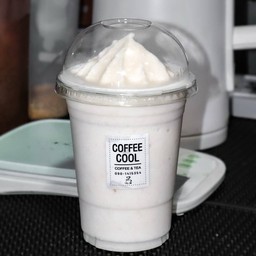 มะพร้าวนมสดปั่น