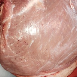 หมูเนื้อแดง.ครึ่งโล