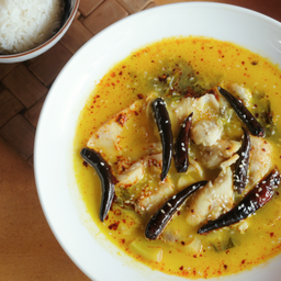 ปลาต้มผักกาดดอง 酸菜鱼汤.