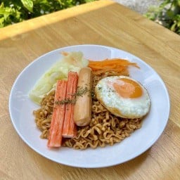ยากิโซบะ ข้าวไก่ย่าง หมี่ไก่ย่าง เหม่งจ๋าย