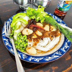 ขนมจีนน้ำเงี้ยวตาเจี่ย ตาเจี่ย