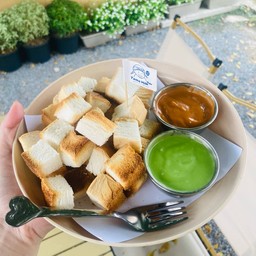 ปังอบกรอบ ฟรี! สังขยาชาไทย+สังขยาใบเตย