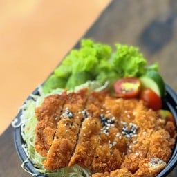 บ้านตลาดชุม Ban Tarad Chum