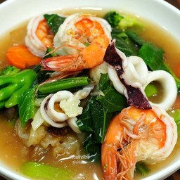 ราดหน้าทะเล