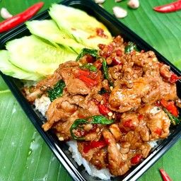 ข้าวกระเพราหมูชิ้น