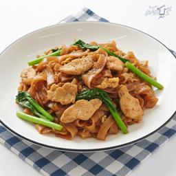 ผัดซีอิ๊วไก่ (เส้นใหญ่)