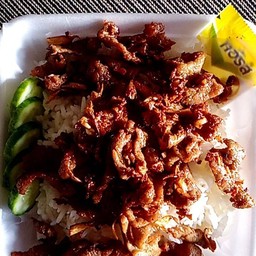 หมูกระเทียมราดข้าว