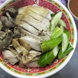 ไก่ต้ม  +  เครื่องใน