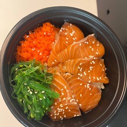 ข้าวหน้าแซลม่อน