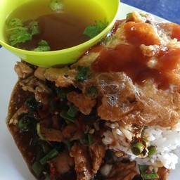 ข้าวผัดกระเพรา+ไข่เจียว