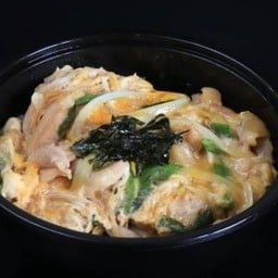 ข้าวหน้าไก่ใส่ไข่ (โอยาโกะด้ง)