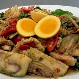 ผัดฉ่าไก่หุบบอน