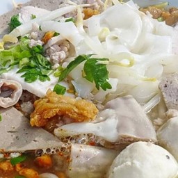 ก๋วยเตี๋ยวน้ำใสโบราณ(ไม่มีบะหมี่เกี๊ยว)