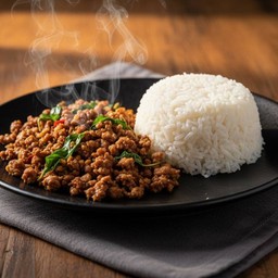 ผัดกะเพราหมูสับ (ราดข้าว)