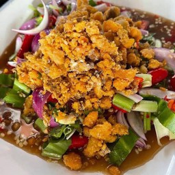 ยำไข่ปูม้า