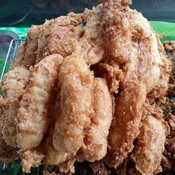 กล้วยทอดพันล้าน สนามบินเก่า