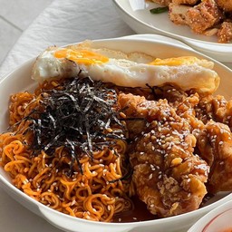 (3ชิ้น)ไก่ไม่มีกระดูก+มาม่าดับเบิ้ล