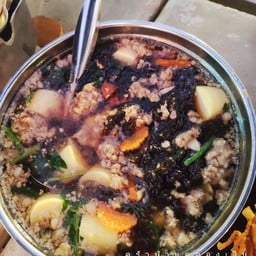 ต้มจืดเต้าหู้หมูสับสาหร่าย