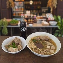 ⭐ ก๋วยจั๊บอุบล👍ต้นตำรับอุบล มากินจั๊บ เมืองร้อยเอ็ด