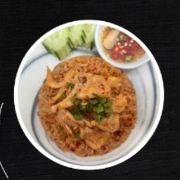 ข้าวผัดต้มยำหมู