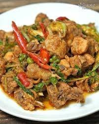 ผัดเผ็ดไก่บ้าน