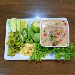 ปูเค็มหลน (หมูสับ)ผักสด