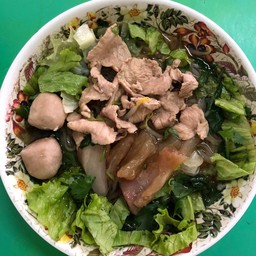 ก๋วยเตี๋ยวรวม พิเศษ(ชิ้น+สด+เอ็น)