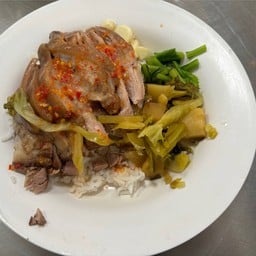 ลิ่ม ขาหมูบุฟเฟต์
