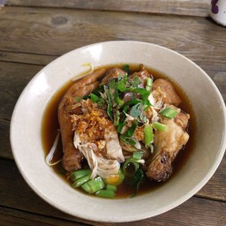 ก้วยเตี๋ยวไก่มะระ