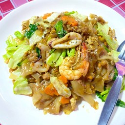 ผัดซีอิ้วรวม