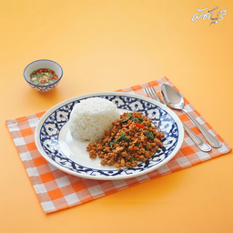 ผัดกะเพราหมูสับราดข้าว