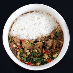 ข้าวกะเพราหมูตุ๋น