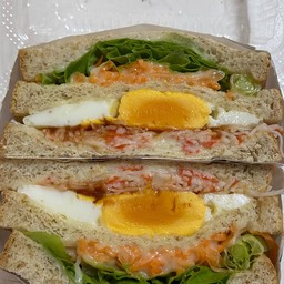 แซนด์วิชเกาหลี ไข่ไก่ ปูอัด