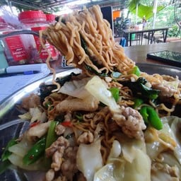 ผัดมาม่า