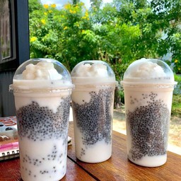 มะพร้่าวปั่นนมสด