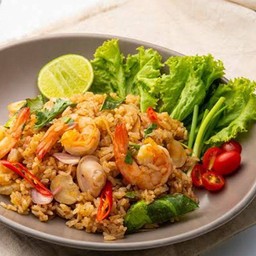 ข้าวผัดต้มยำกุ้ง
