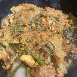 สุกี้แห้ง