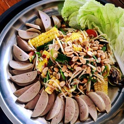 ส้มตำหมูยอ