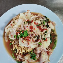 ยำมาม่า  รวมมิตร