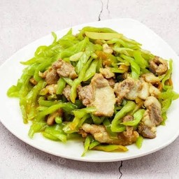 S17 ผัดพริกสด (กับข้าว)