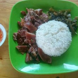 ข้าวขาหมู+ไส้พะโล้