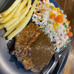 สเต็กหมูพริกไทยดำ