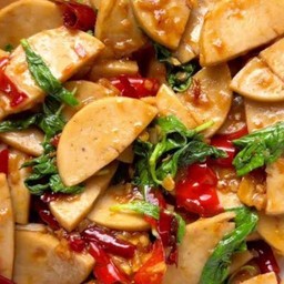 ข้าวกระเพราหมูยอ