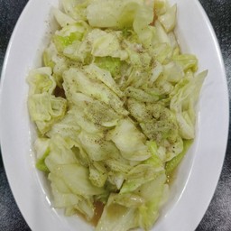 กะหลำปลี  ผัดน้ำปลา