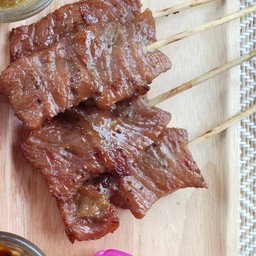 หมูปิ้ง หมูสะเต๊ะ หมูทอด รับอรุณ