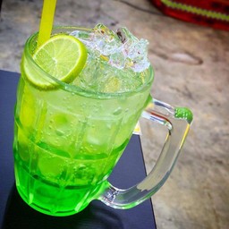 เขียวโซดามะนาว